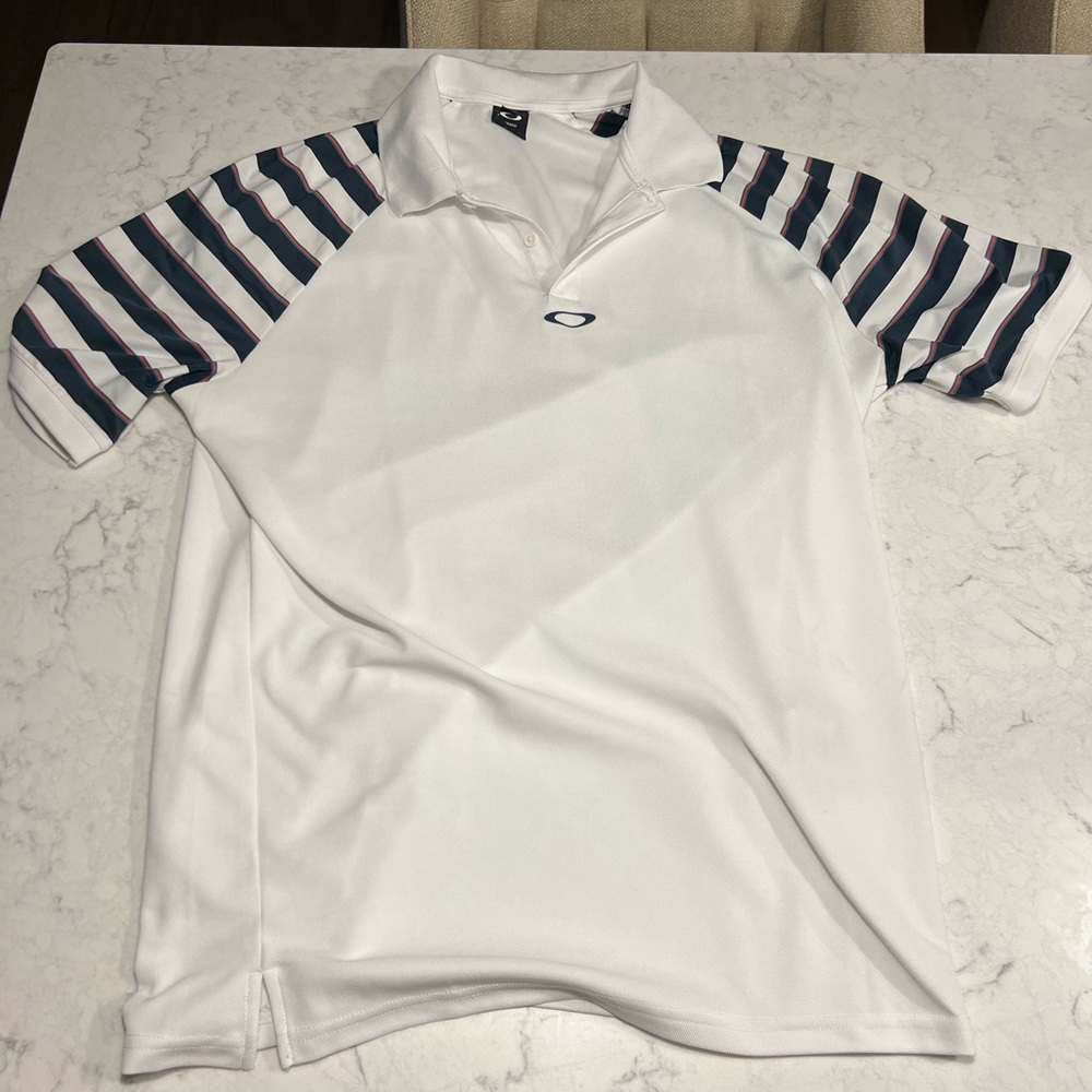 NWOT Oakley Golf Polo - XL
